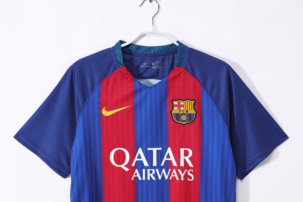 Barcelona 2016/17 (Home Kit)