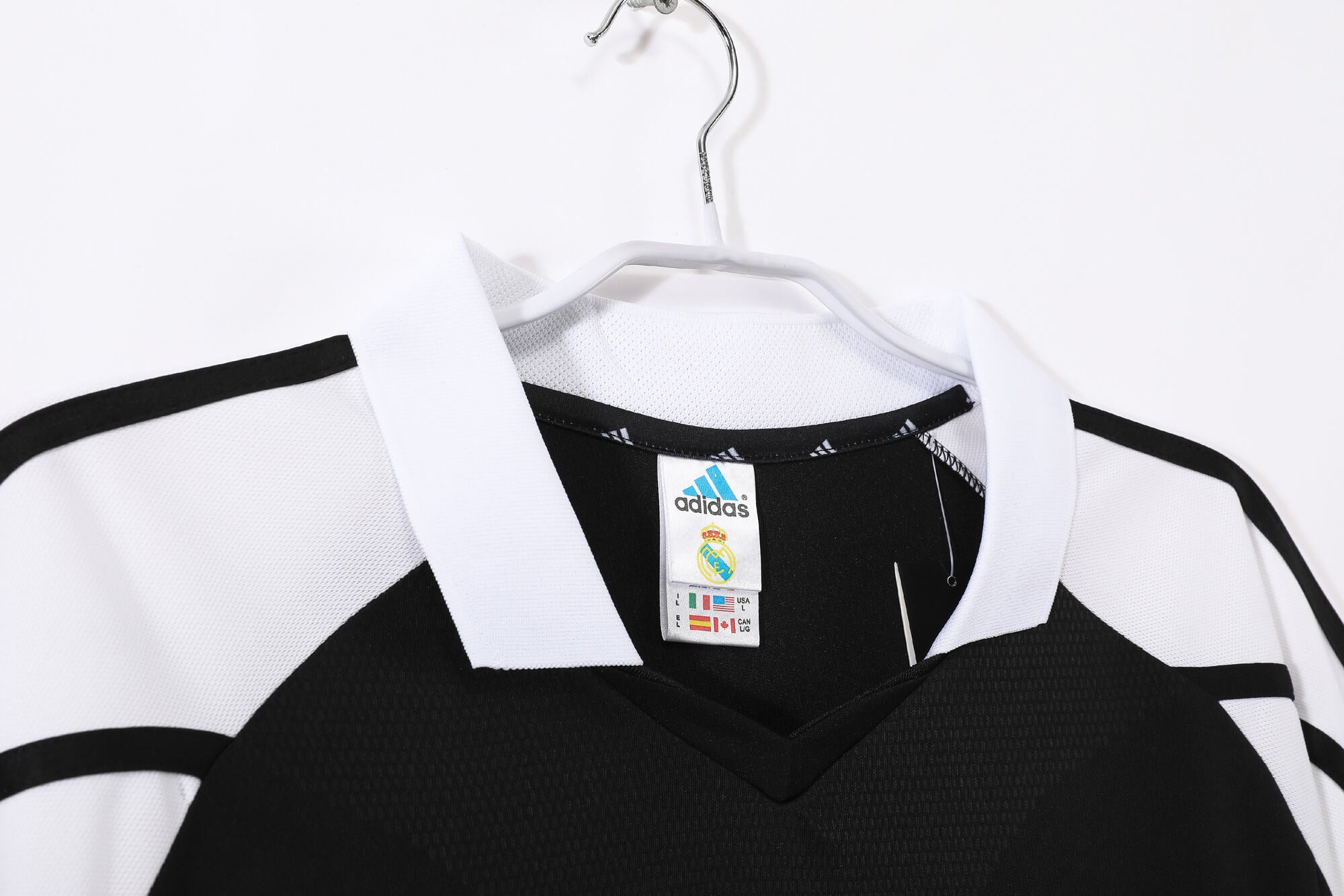 Real Madrid 2001/02 (Away Kit)