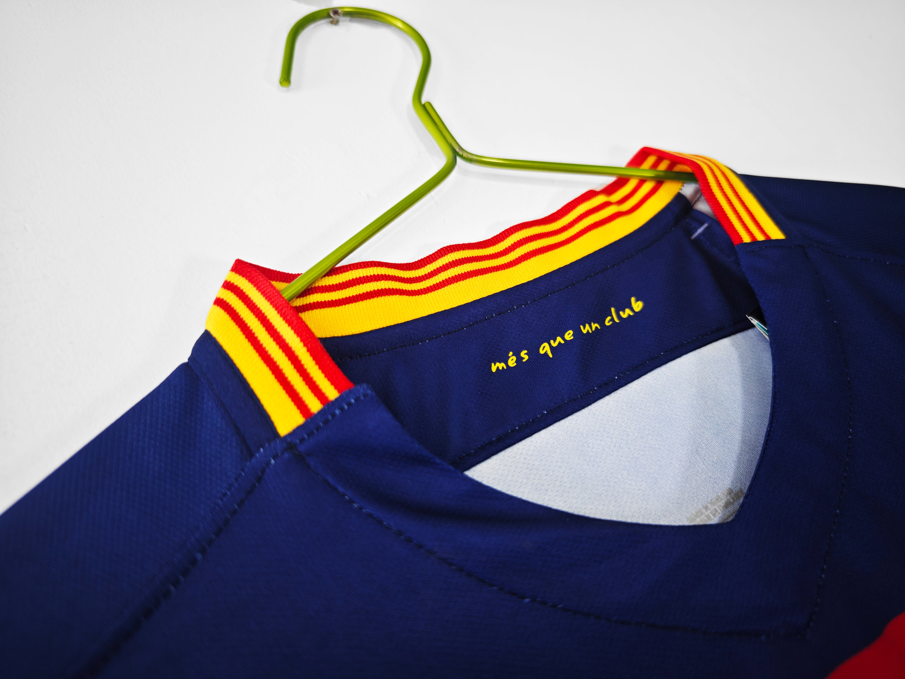 Barcelona 2015/16 (Home Kit)