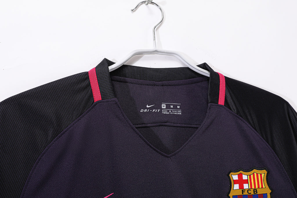 Barcelona 2016/17 (Third Kit)