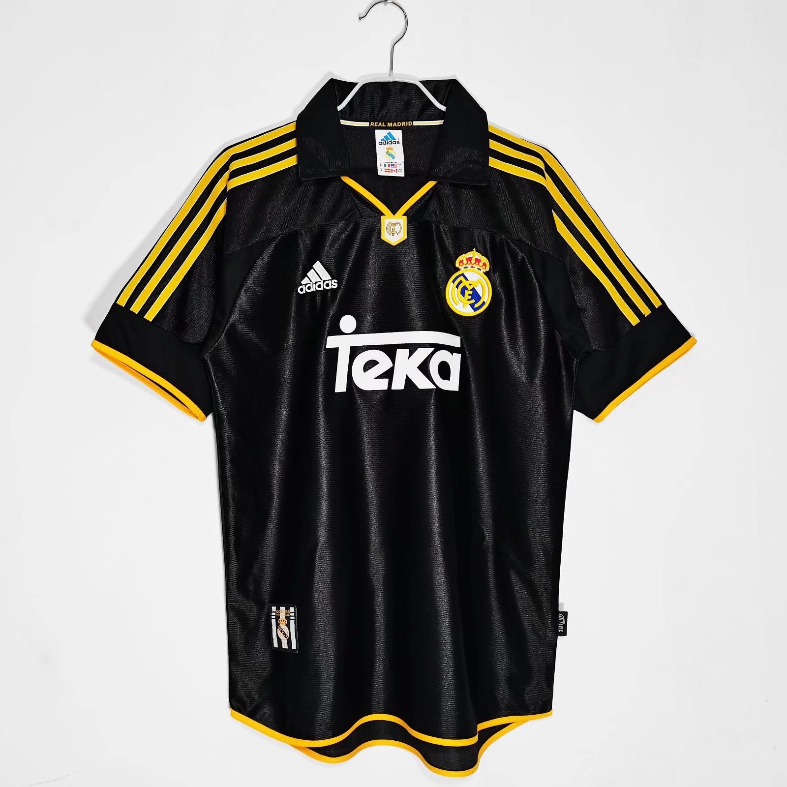 Real Madrid 1999/01 (Away Kit)