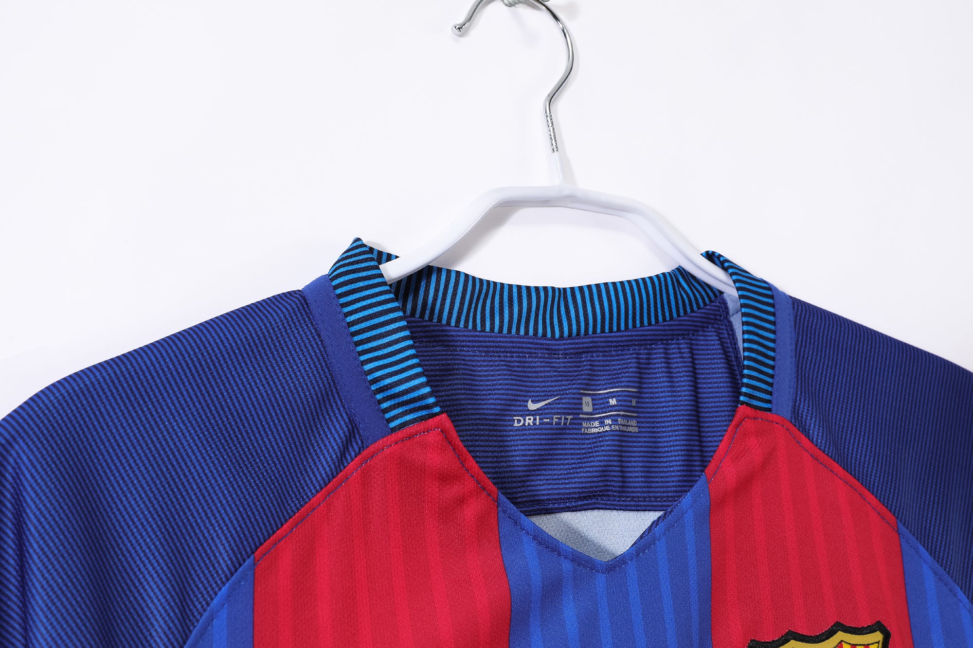 Barcelona 2016/17 (Home Kit)