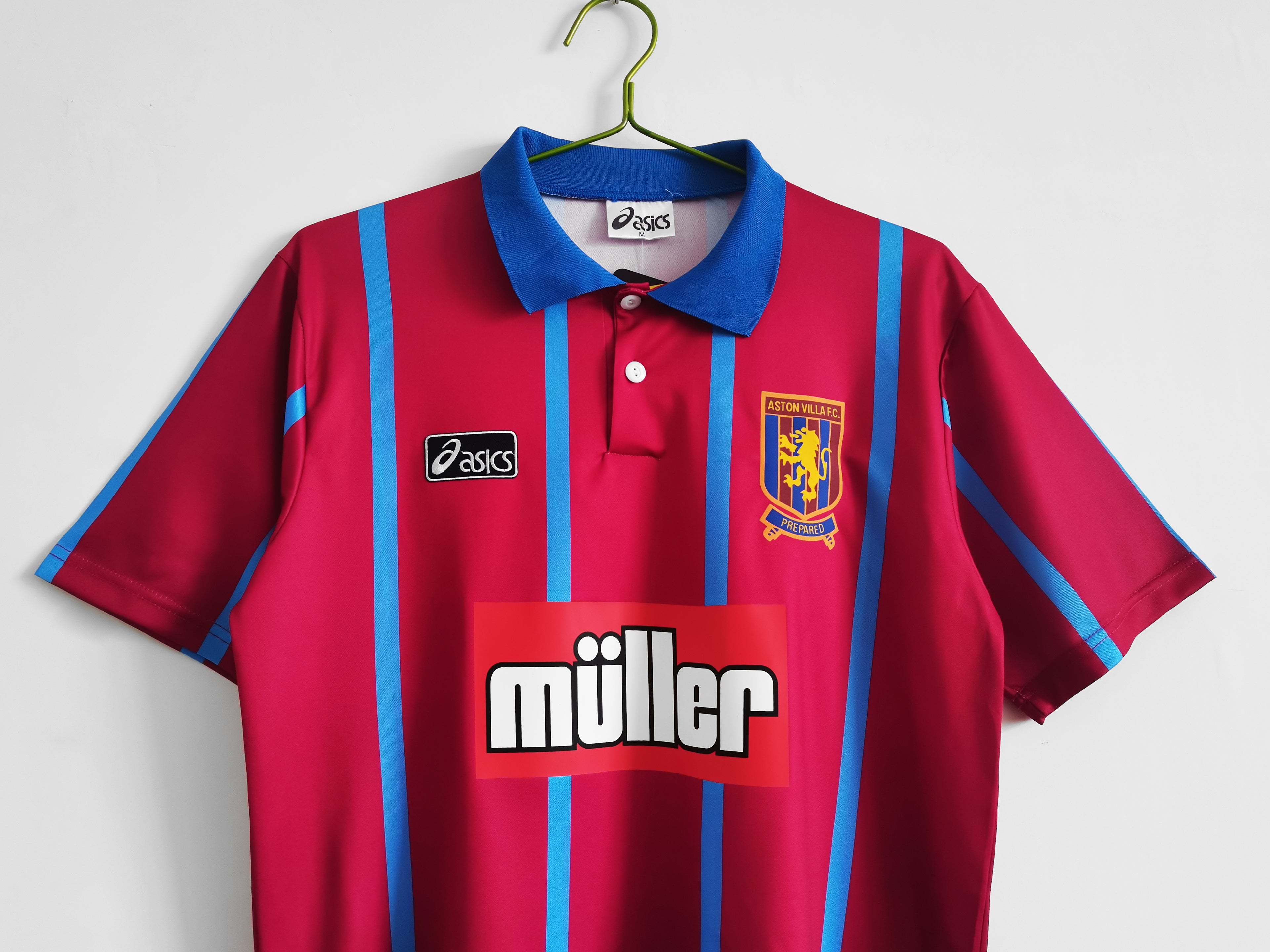 Aston Villa 1993/95 (Home Kit)