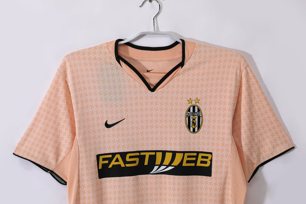 Juventus 2003/04 (Away Kit)