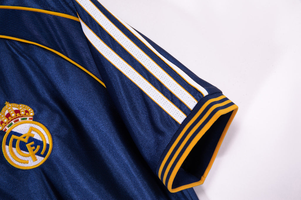 Real Madrid 1998/00 (Away Kit)