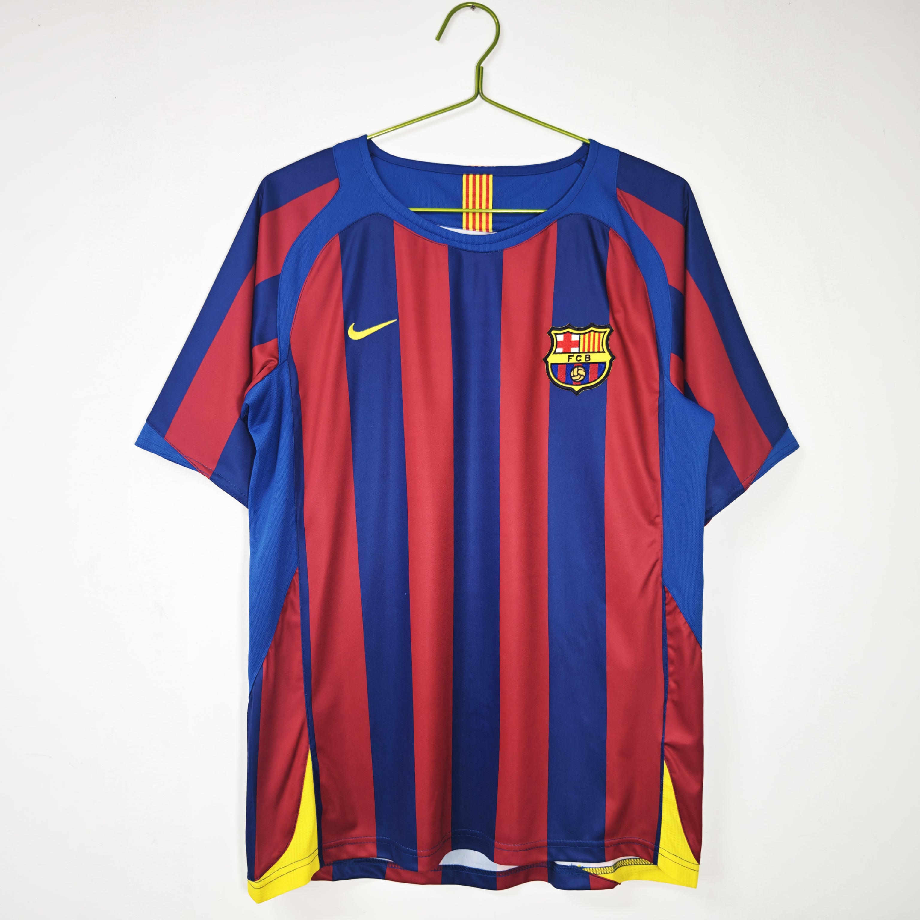 Barcelona 2005/06 (Home Kit)