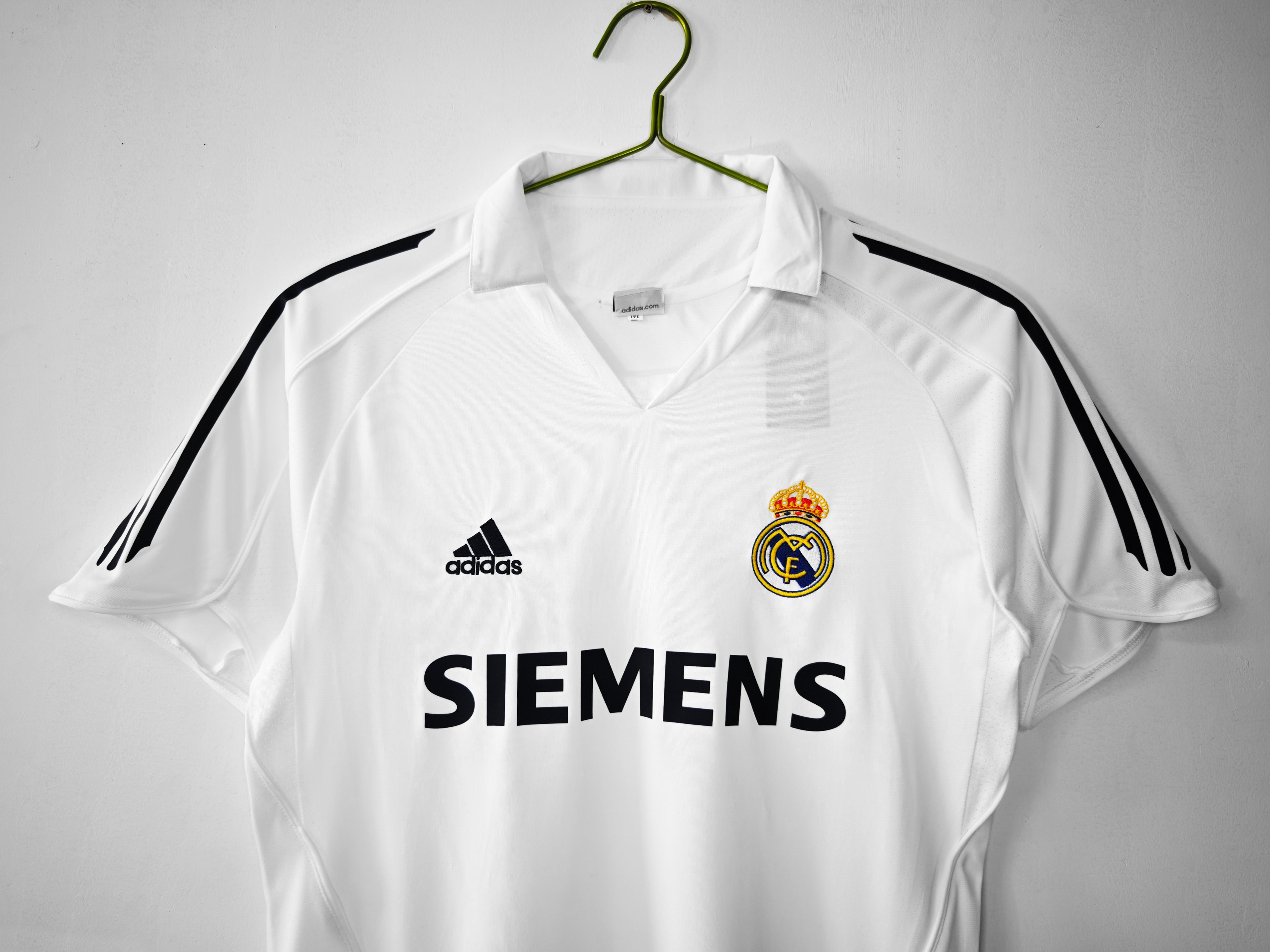 Real Madrid 2005/06 (Home Kit)