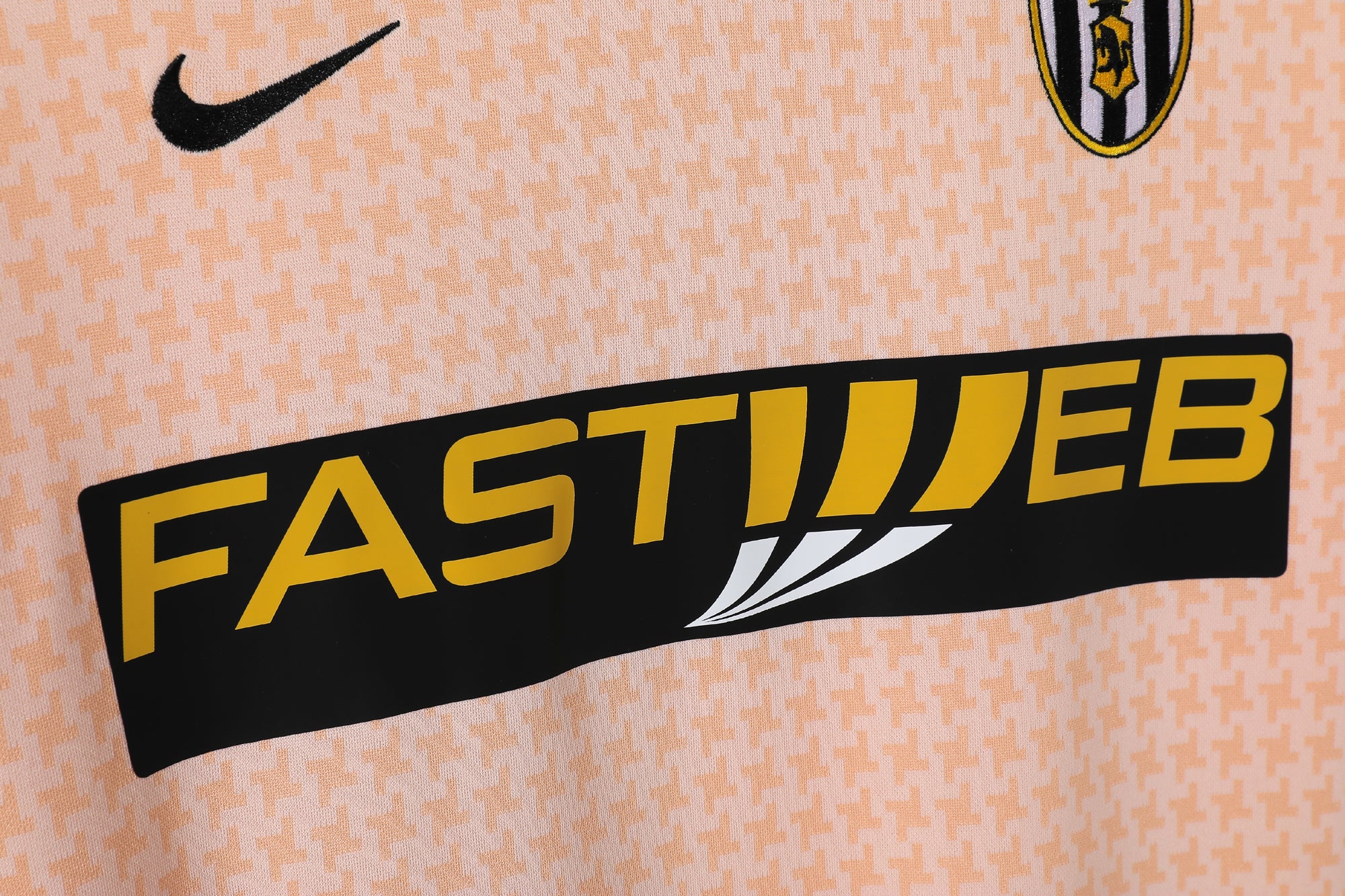 Juventus 2003/04 (Away Kit)