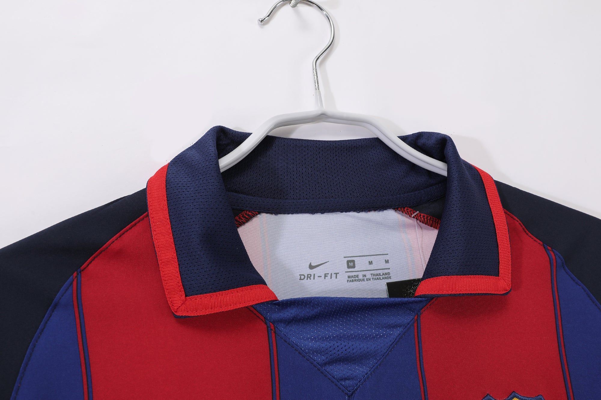 Barcelona 2003/04 (Home Kit)