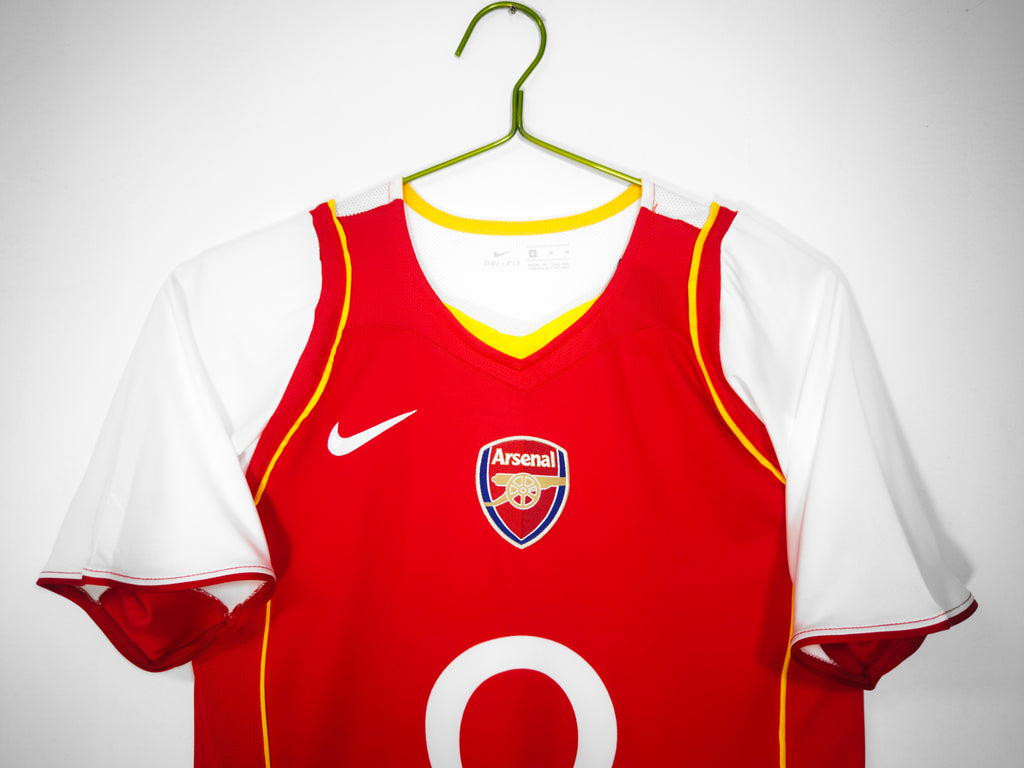 Arsenal 2004/05 (Home Kit)