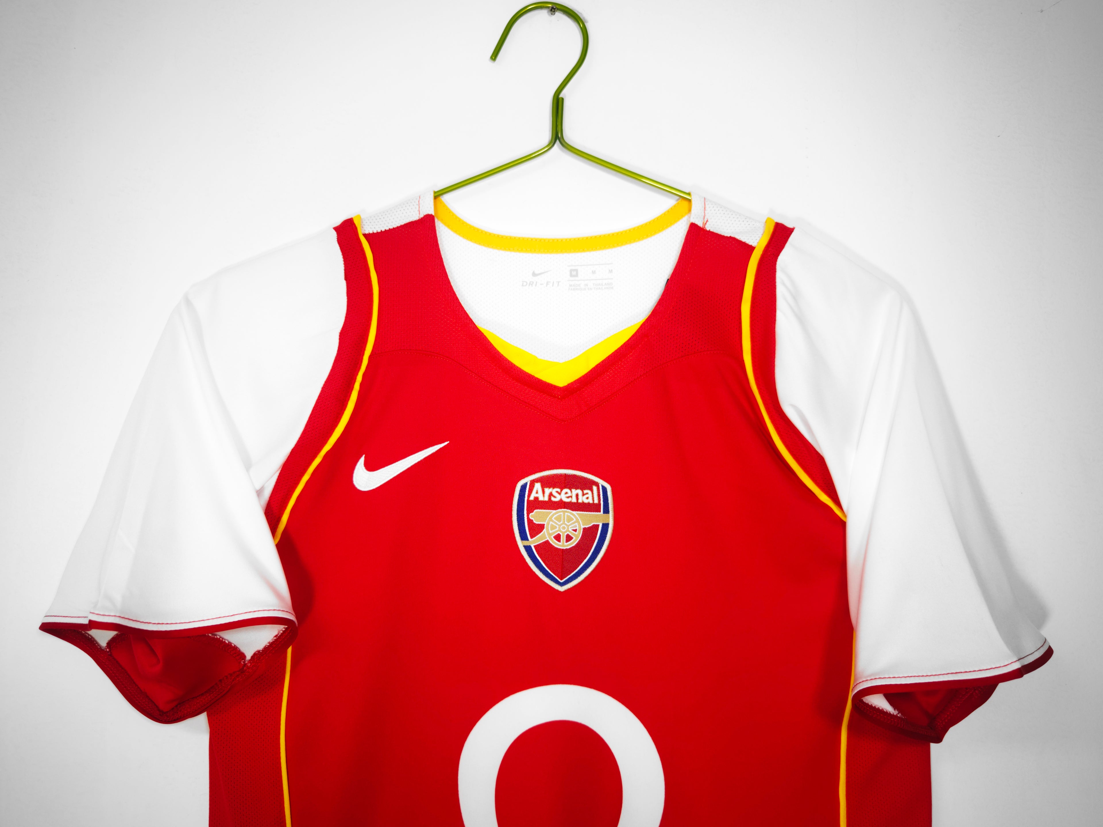 Arsenal 2004/05 (Home Kit)