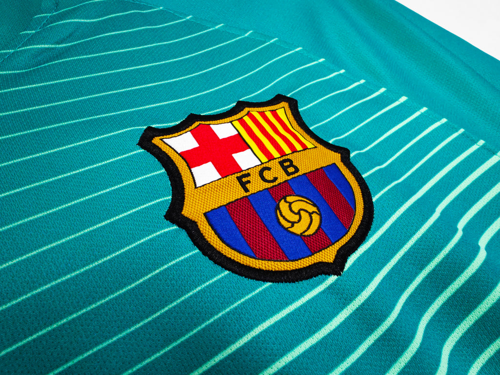 Barcelona 2016/17 (Third Kit)