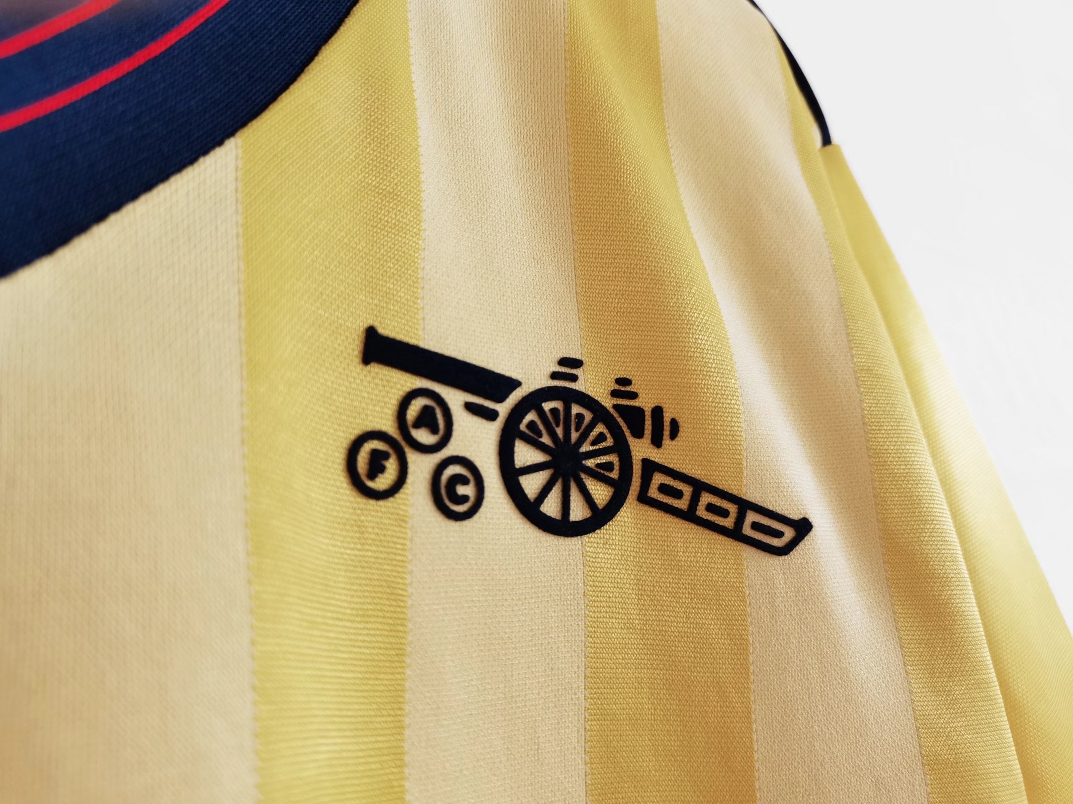 Arsenal 1983/86 (Away Kit)