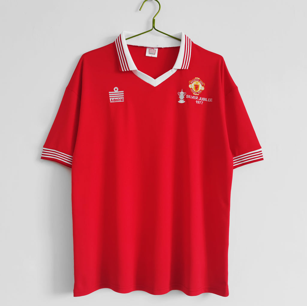 Manchester United 1982/83 (Home Kit)