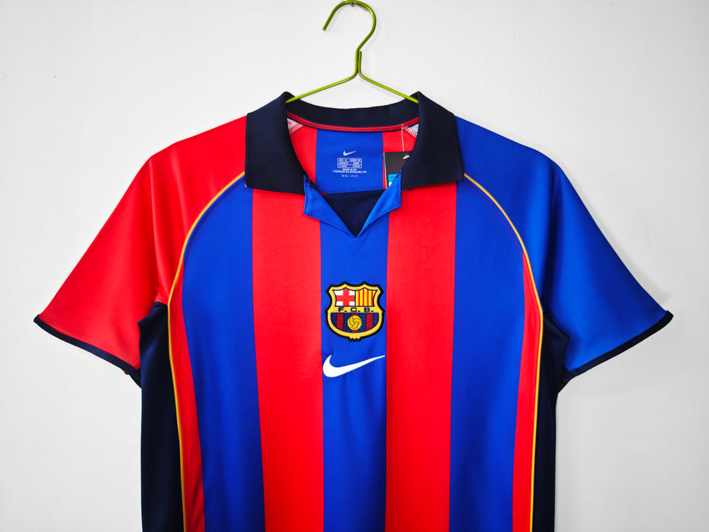 Barcelona 2001/02 (Home Kit)