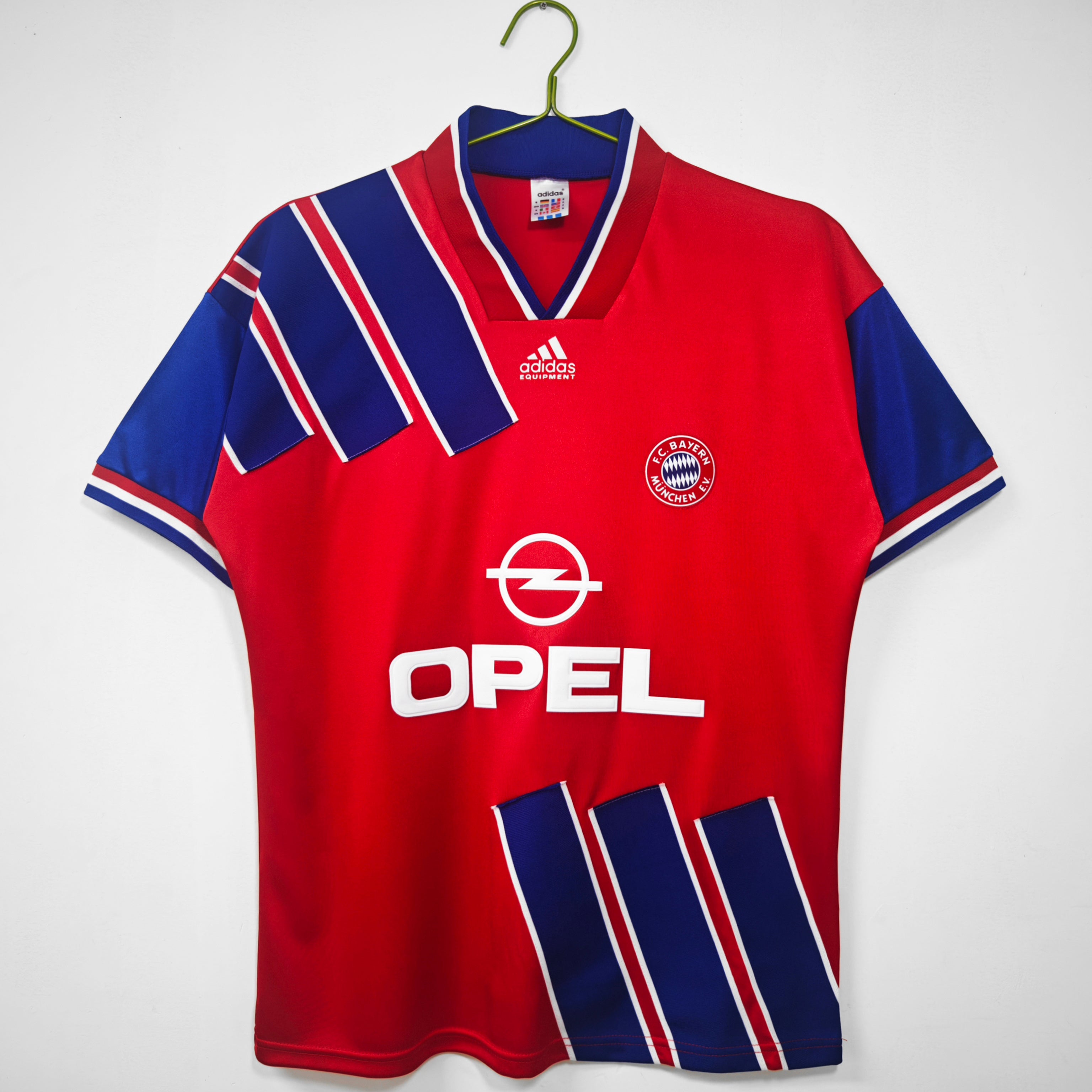Bayern Munich 1993/95 (Home Kit)