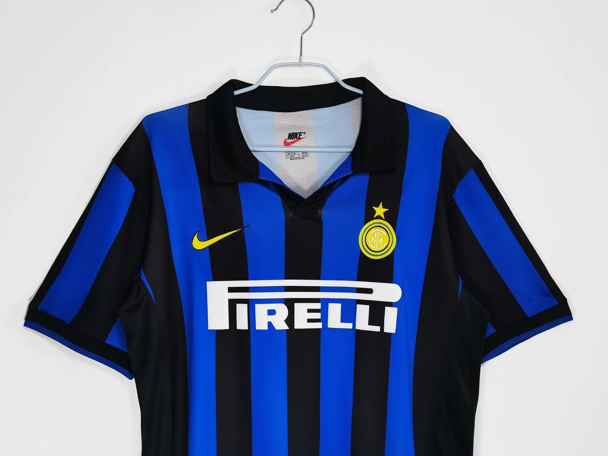 Inter de Milán 1998/99 (Home Kit)