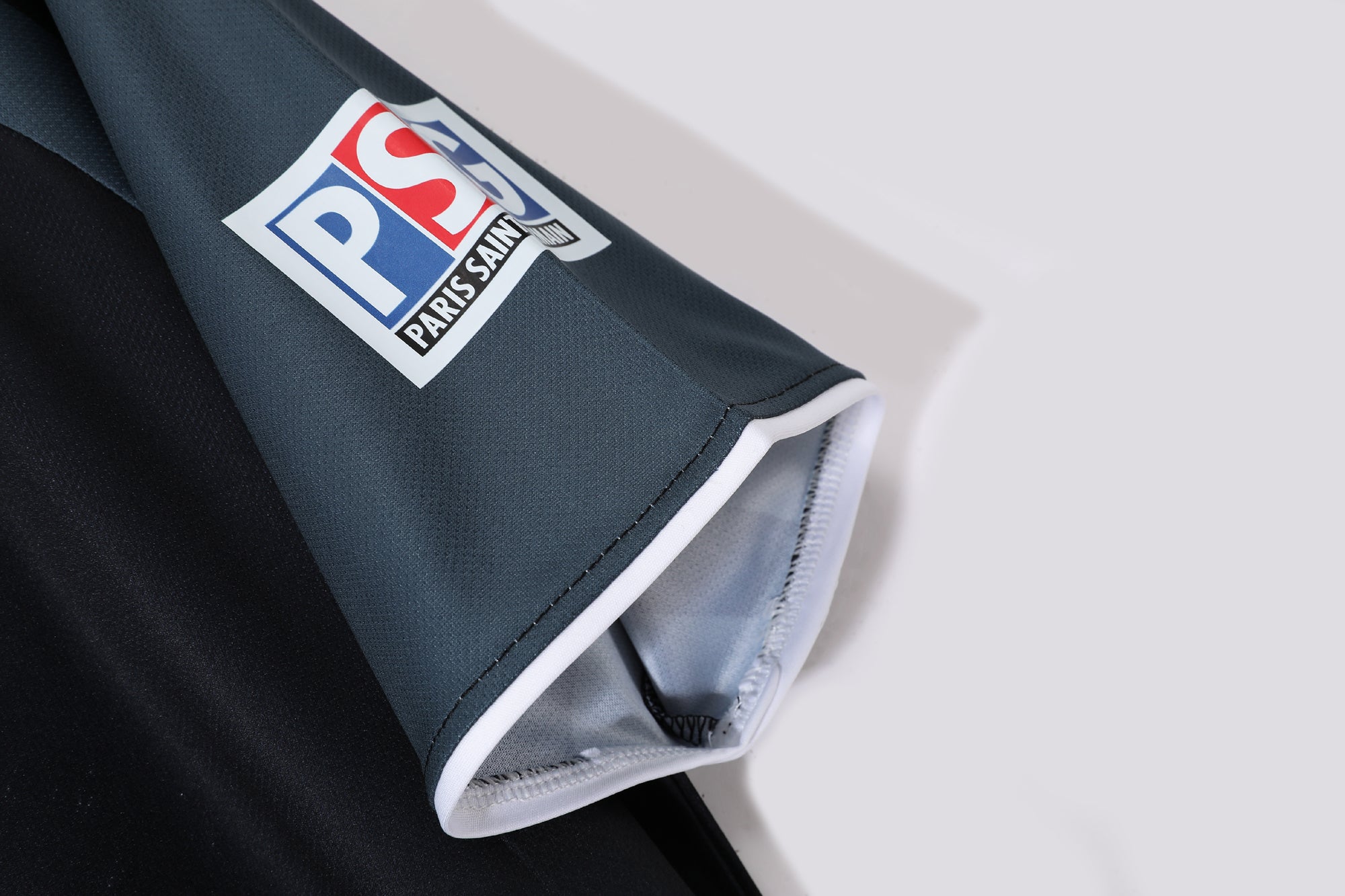 PSG 2001/02 (Third Kit)