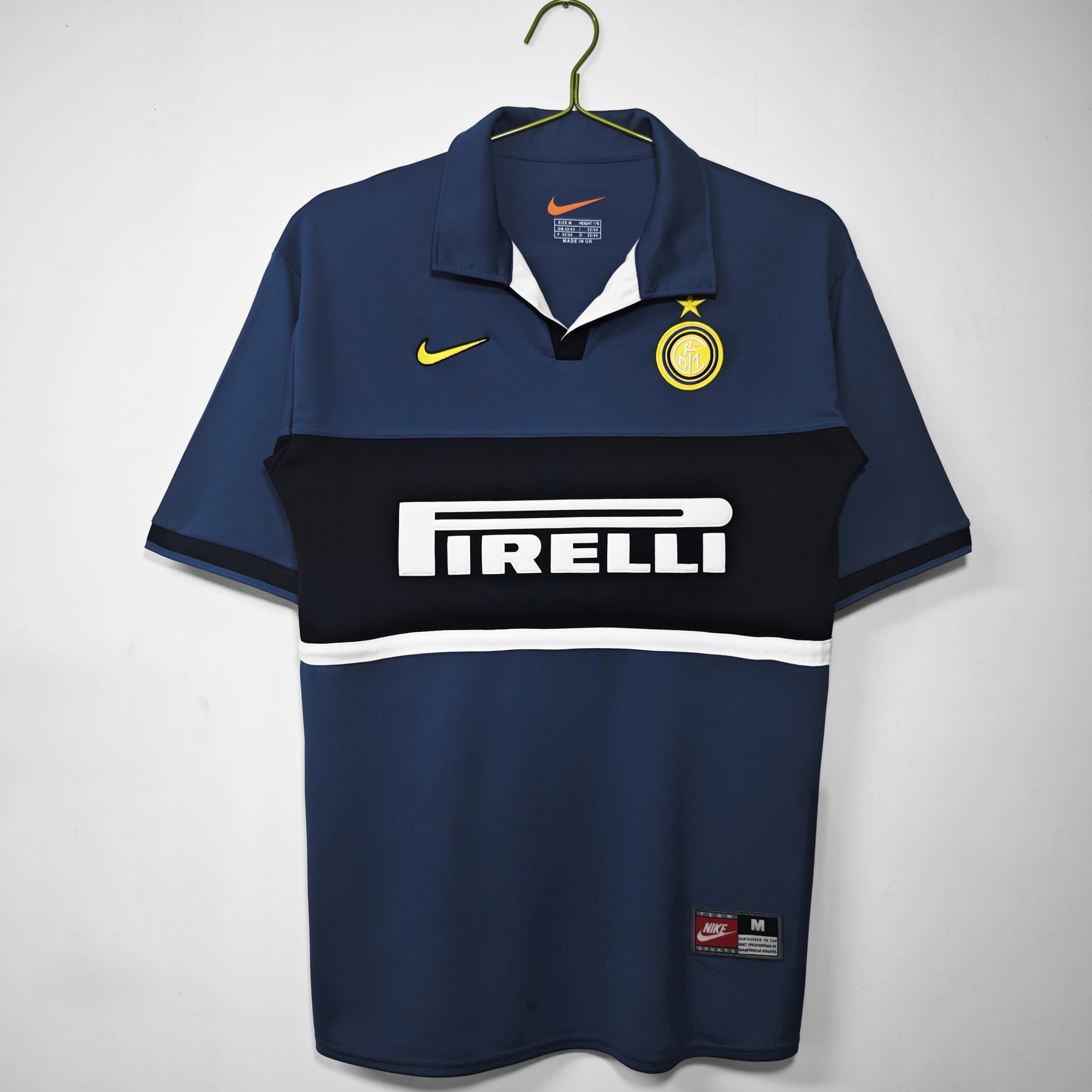 Inter de Milán 1998/99 (Third Kit)