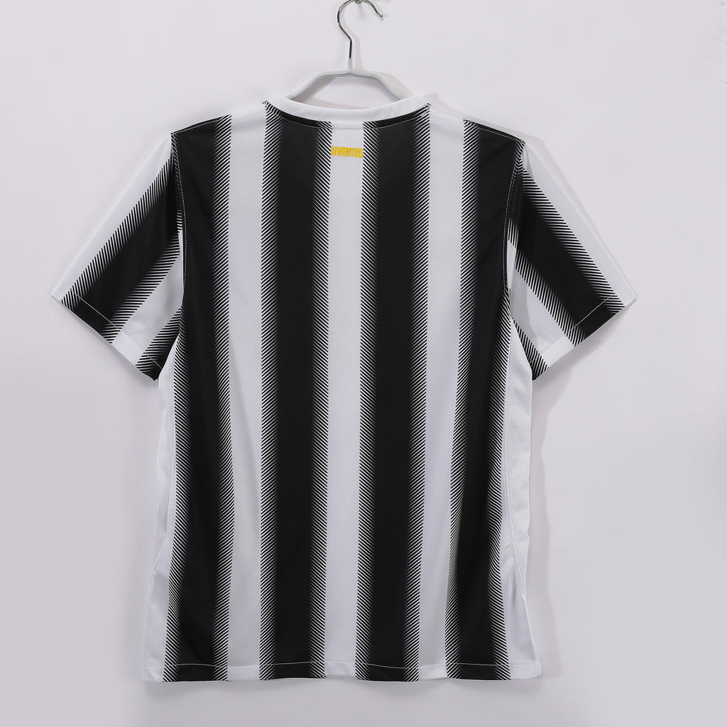 Juventus 2011/12 (Home Kit)