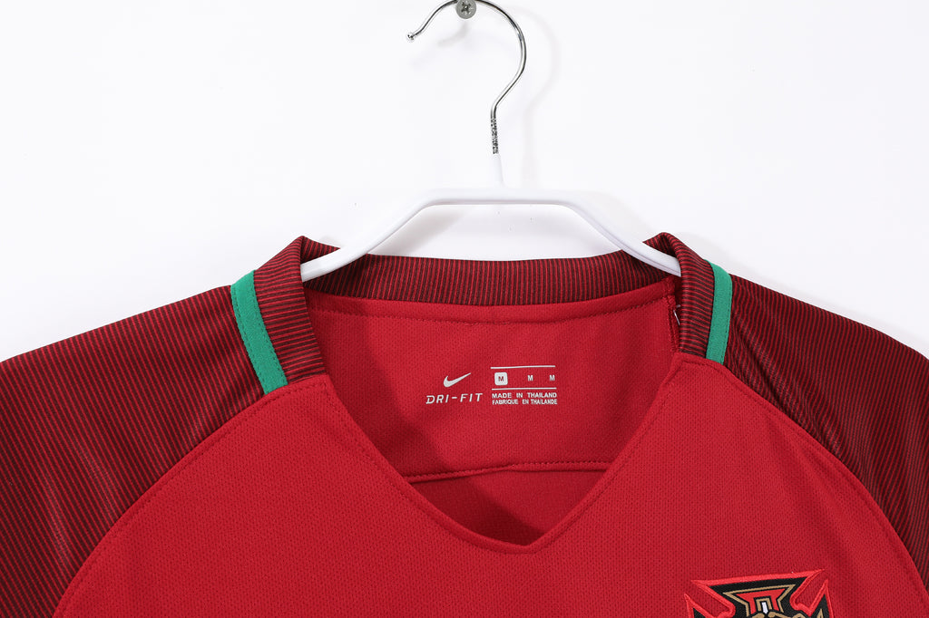 Portugal 2016 (Home Kit)