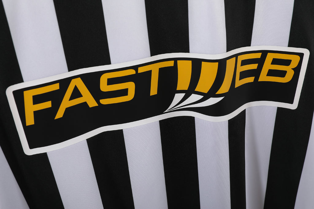Juventus 2003/04 (Home Kit)