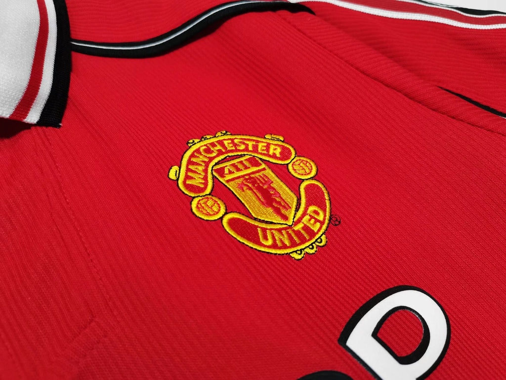Manchester United 1998/99 (Home Kit)