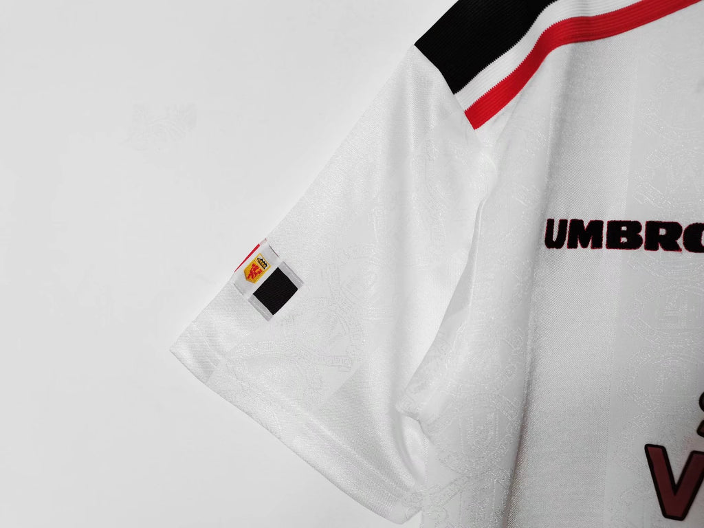 Manchester United 1998/99 (Away Kit)