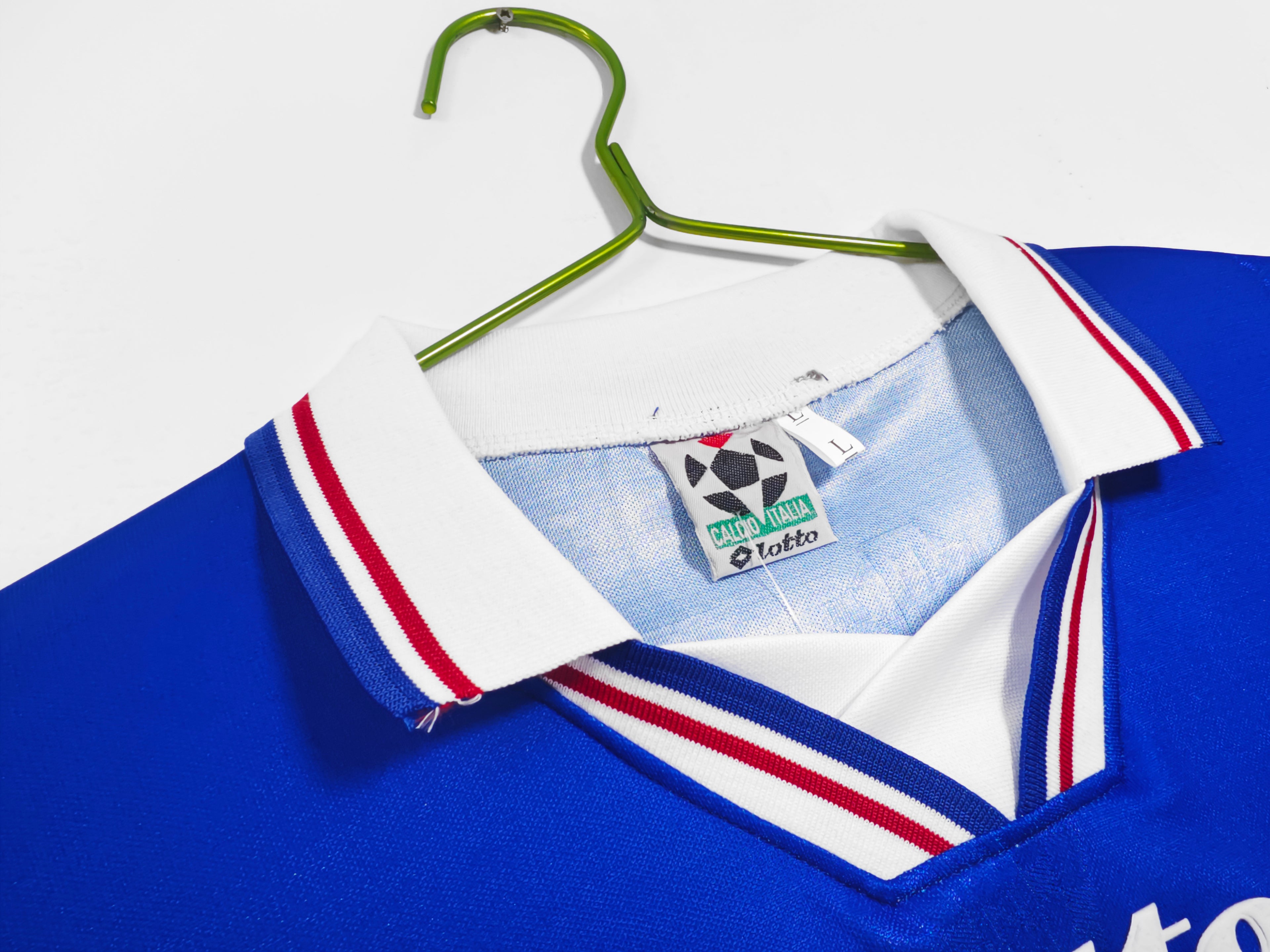 Croacia 1998 (Away Kit)