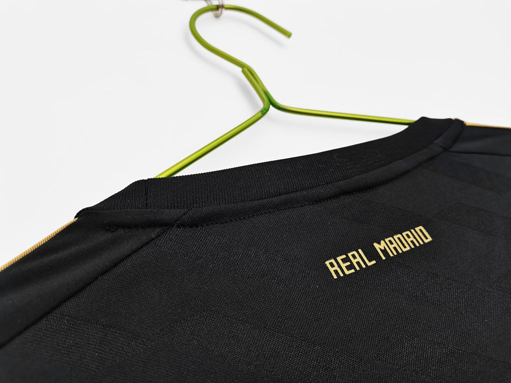 Real Madrid 2011/12 (Away Kit – Long Sleeve)