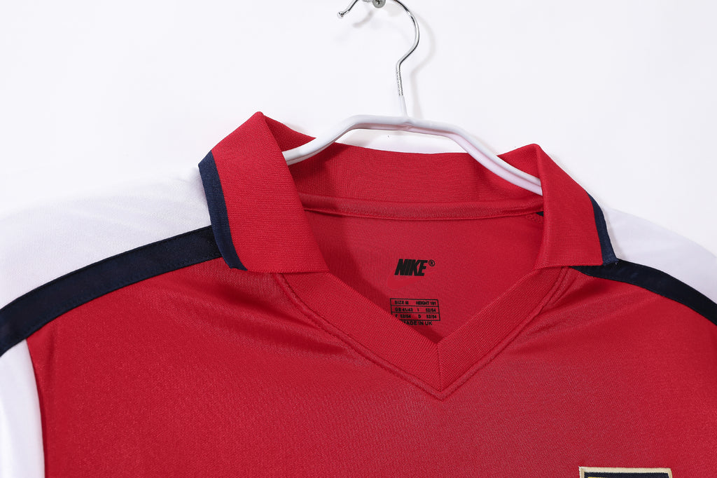 Arsenal 2001/02 (Home Kit)