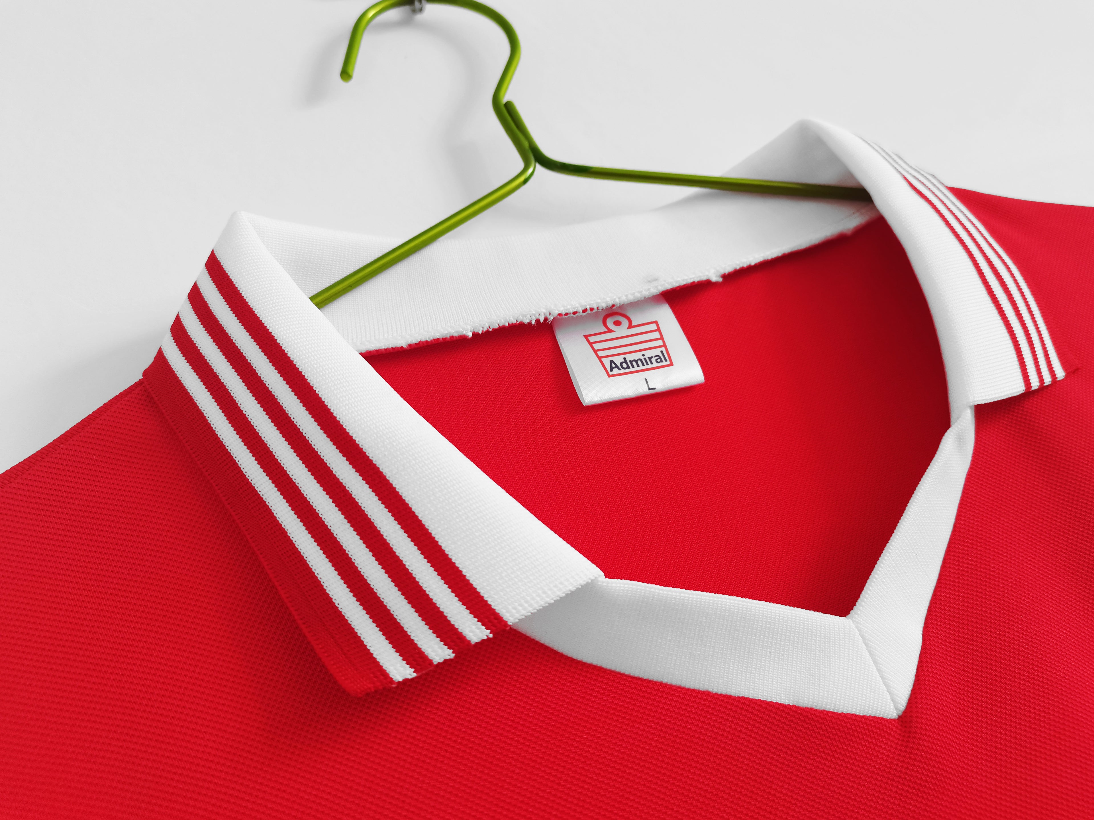 Manchester United 1982/83 (Home Kit)