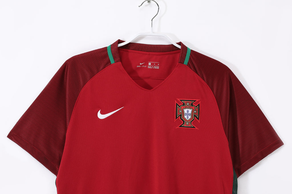 Portugal 2016 (Home Kit)