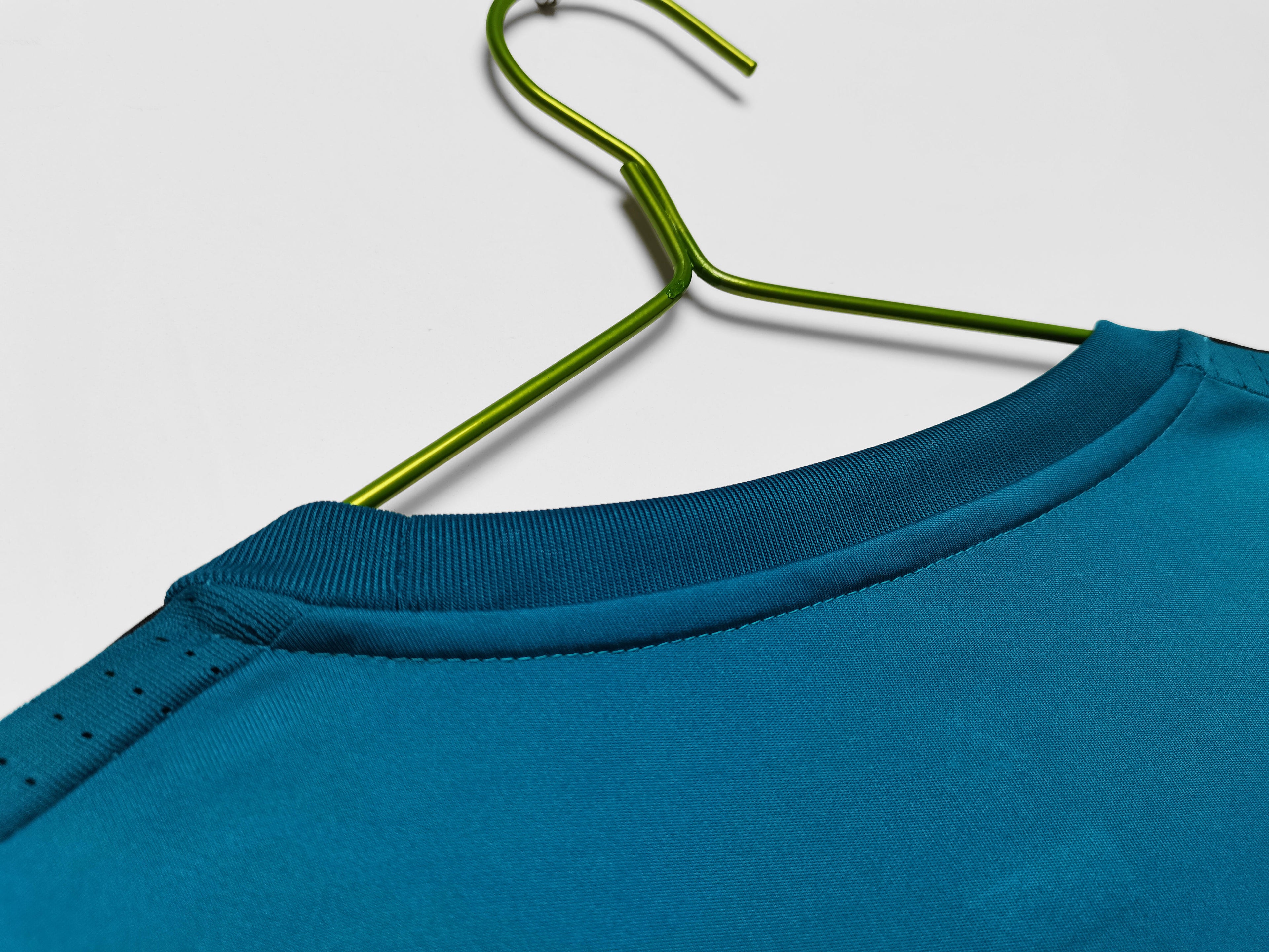 Real Madrid 2017/18 (Third Kit – Long Sleeve)