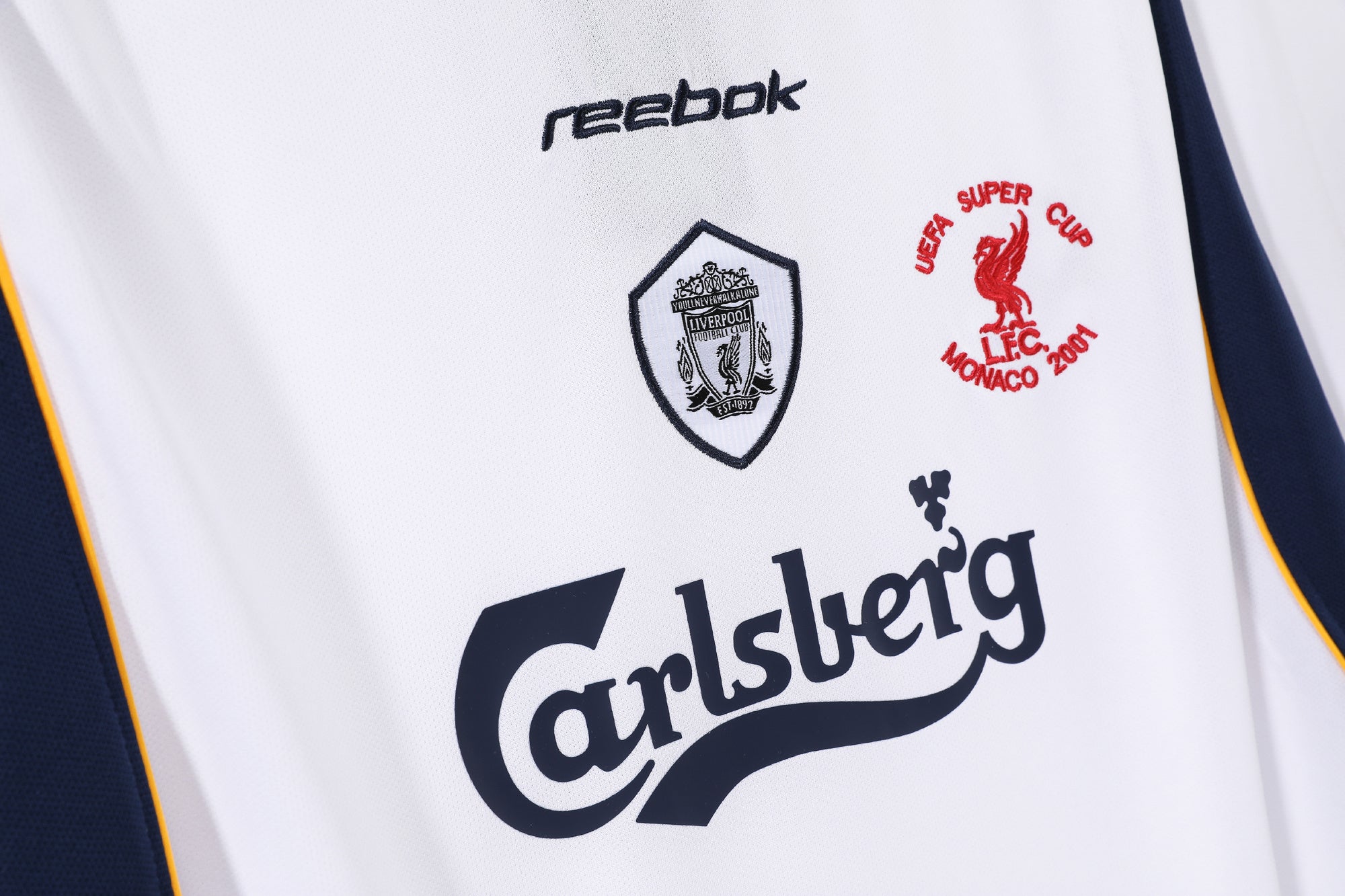 Liverpool 2001/02 (Away Kit)