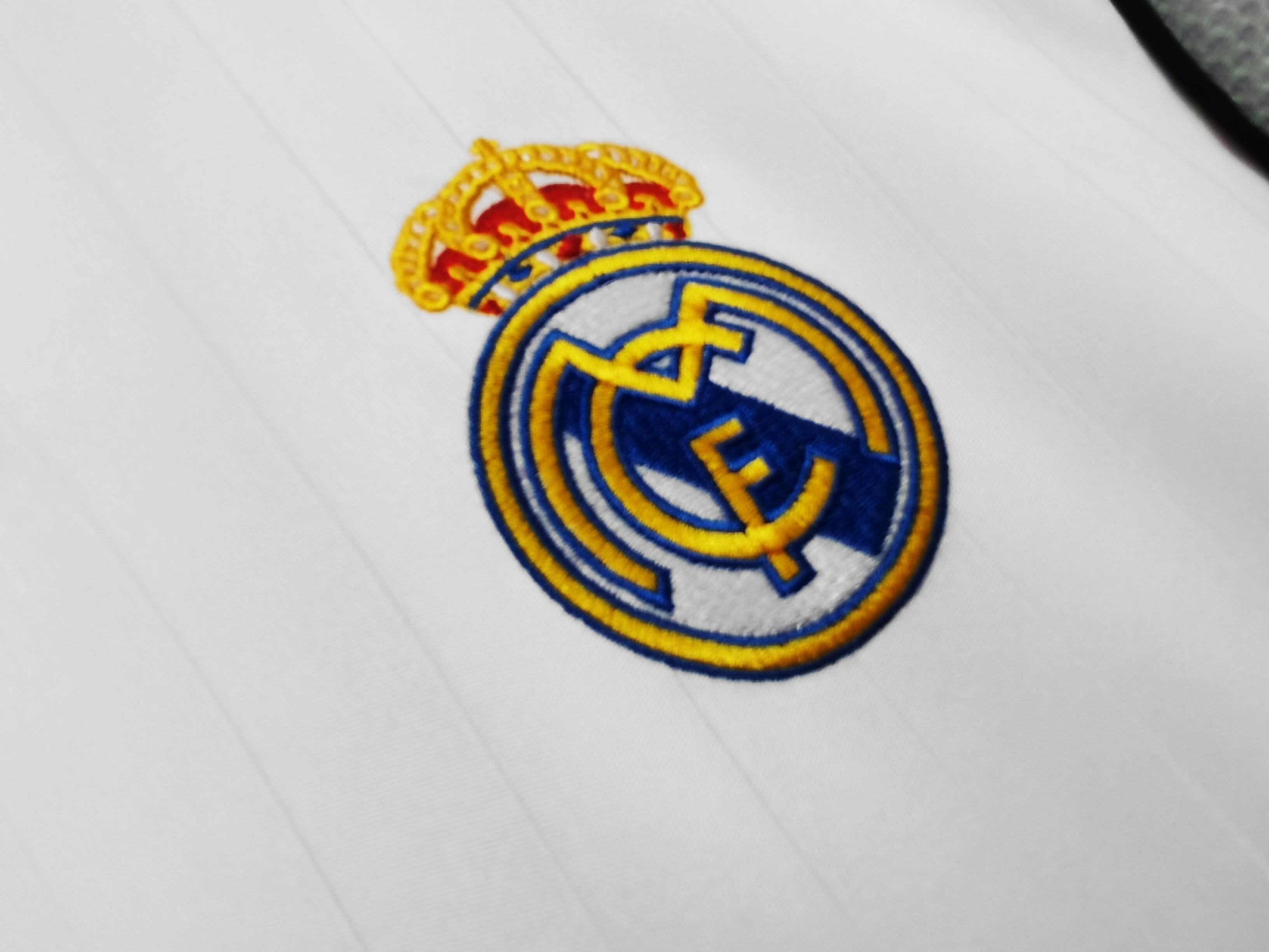 Real Madrid 2006/07 (Home Kit – Long Sleeve)