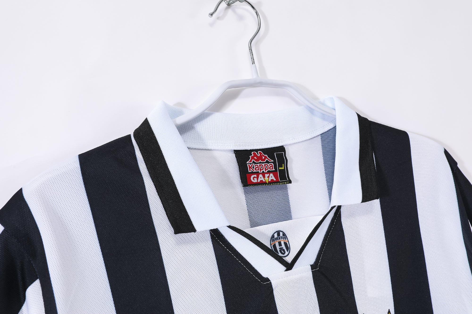 Juventus 1998/99 (Home Kit)