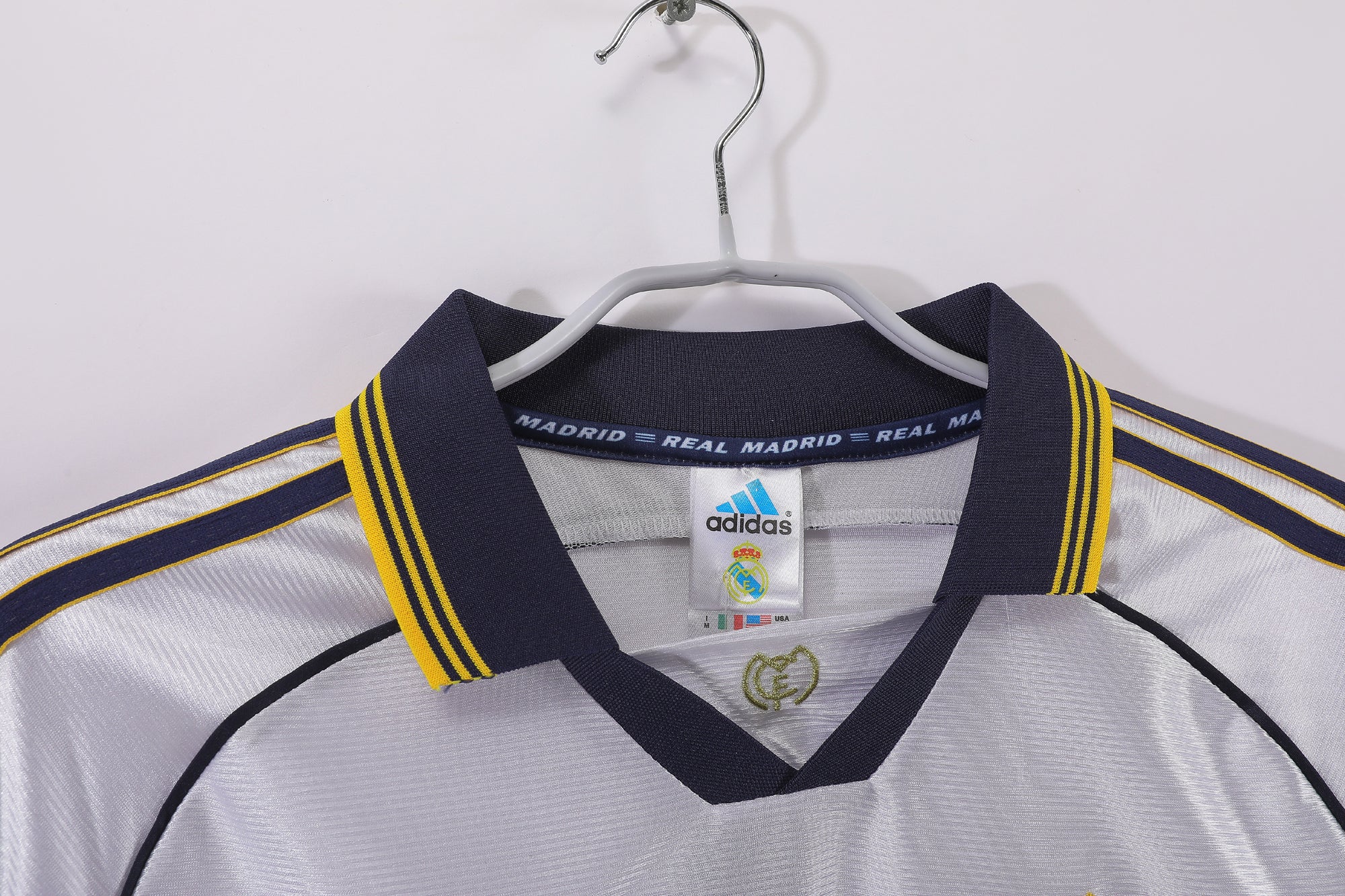Real Madrid 1998/00 (Home Kit – Long Sleeve)