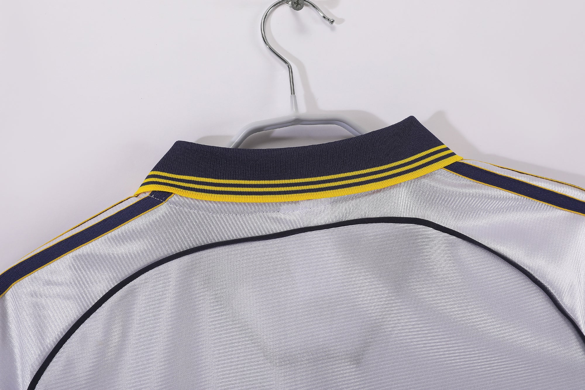 Real Madrid 1998/00 (Home Kit – Long Sleeve)