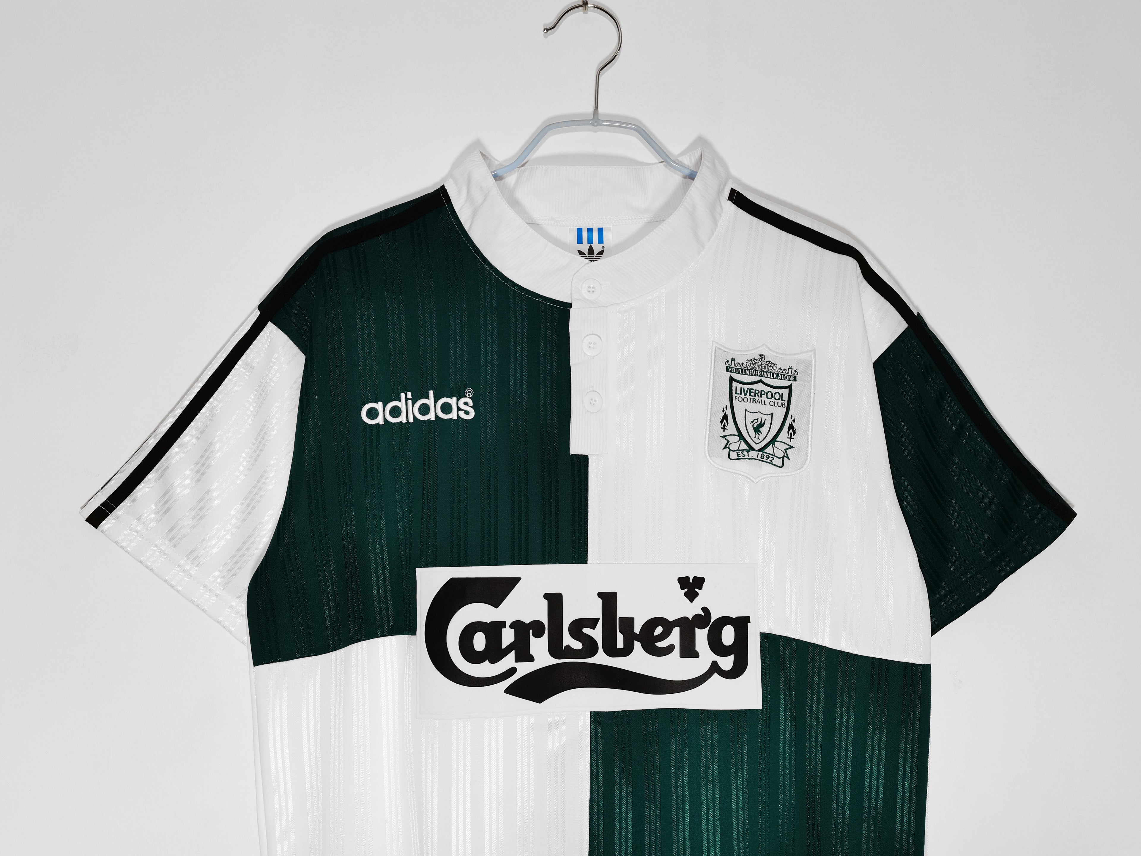 Liverpool 1995/96 (Away Kit)