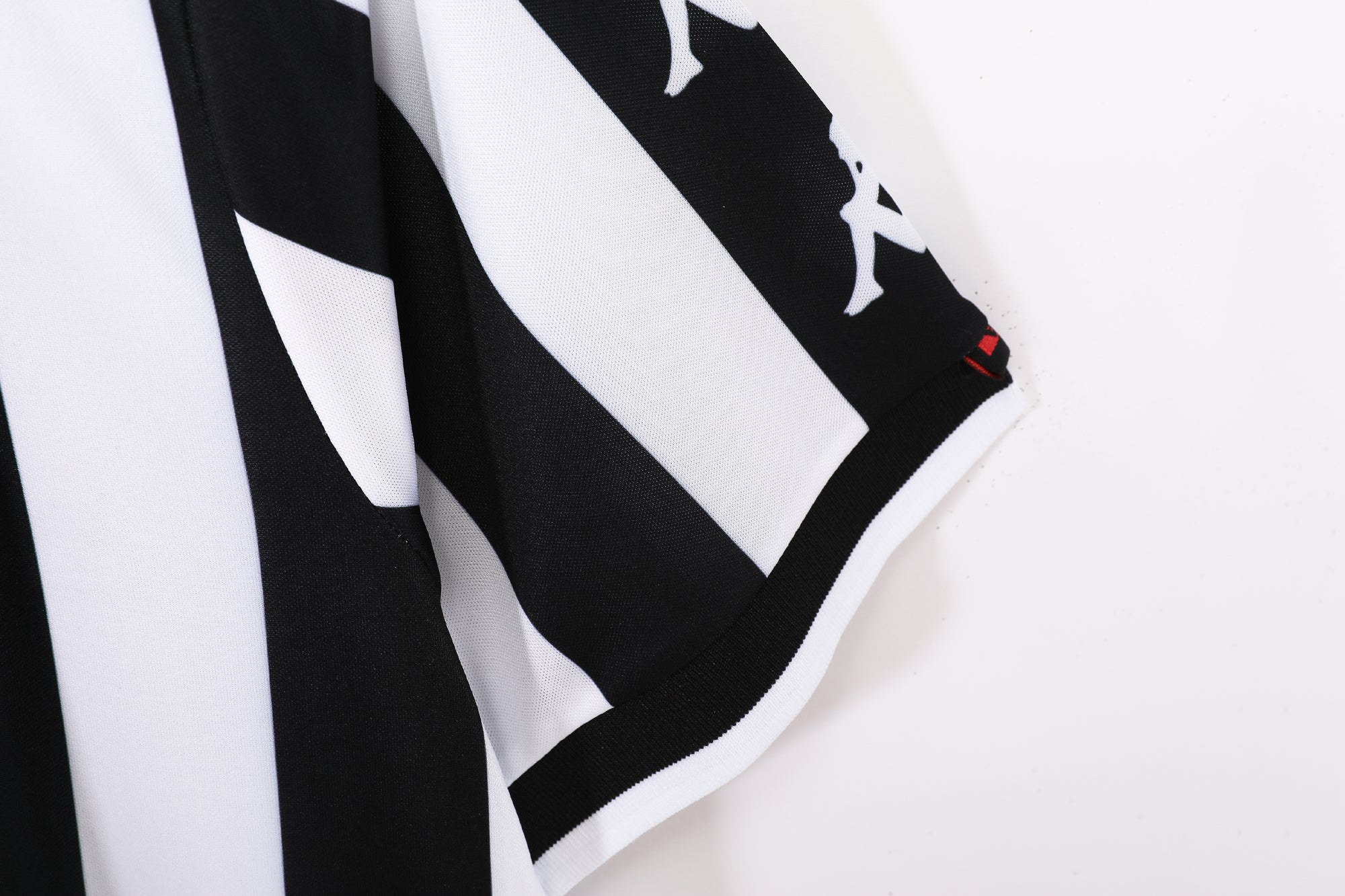 Juventus 1999/00 (Home Kit)