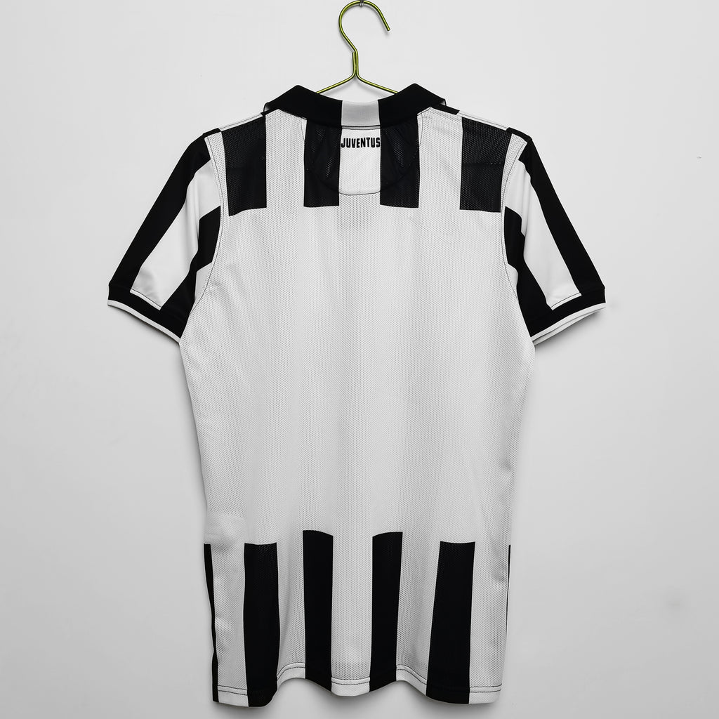 Juventus 2014/15 (Home Kit)