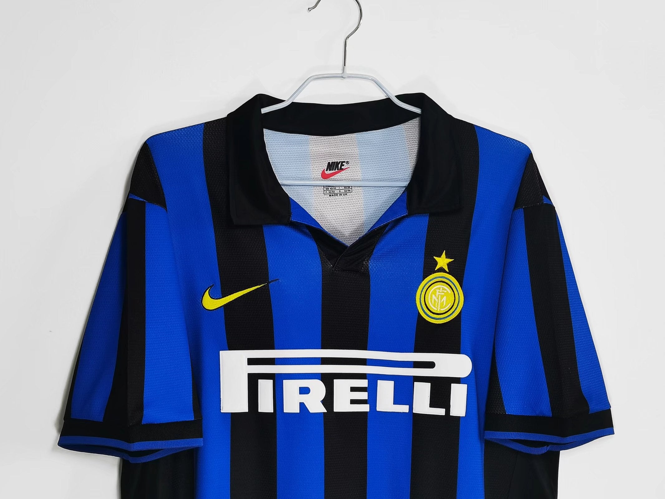 Inter de Milán 1998/99 (Home Kit)