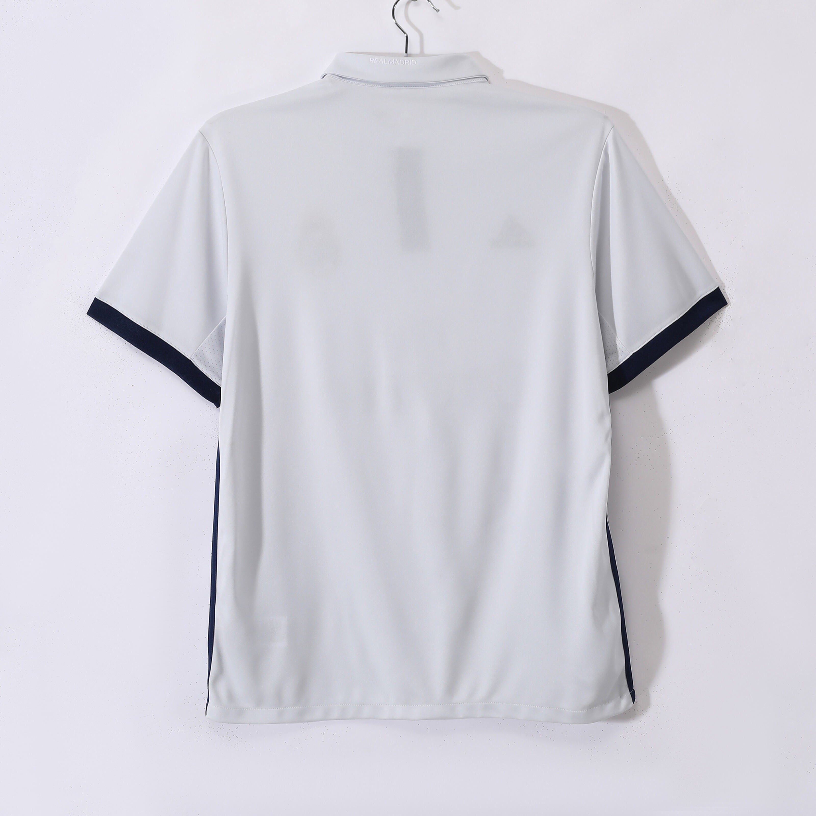 Real Madrid 2016/17 (Home Kit)