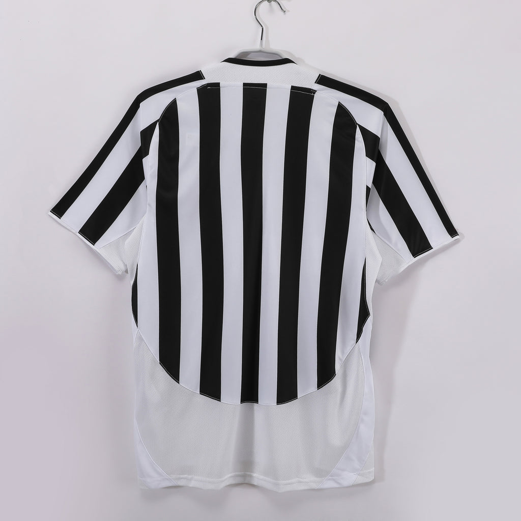 Juventus 2003/04 (Home Kit)