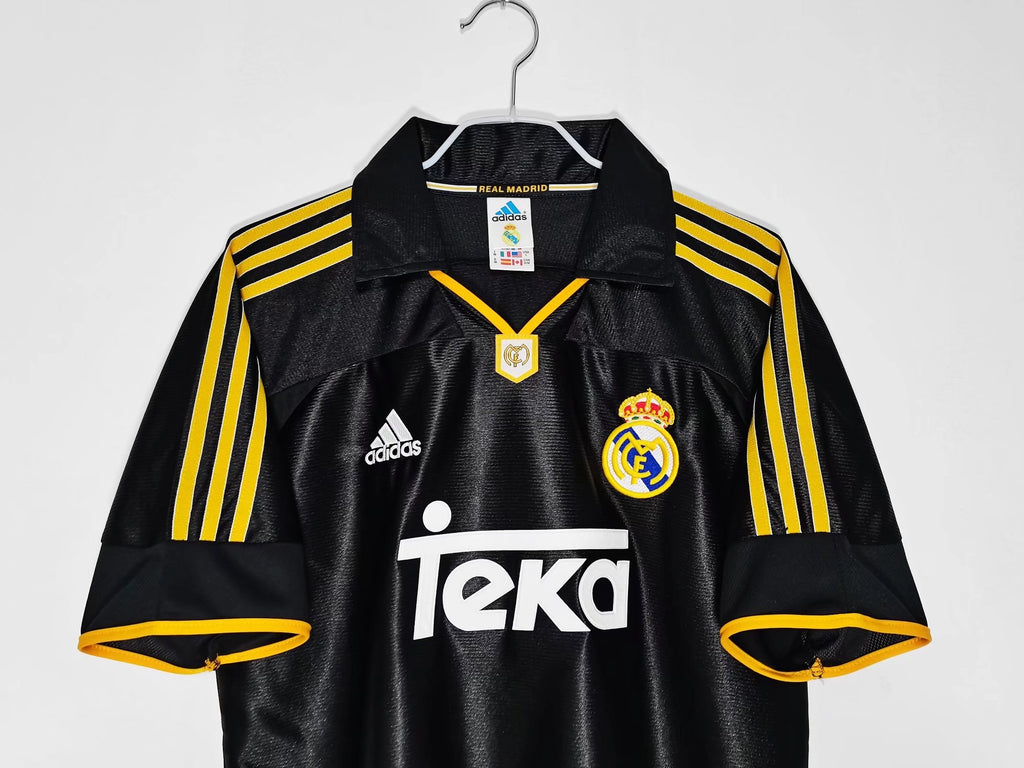 Real Madrid 1999/01 (Away Kit)