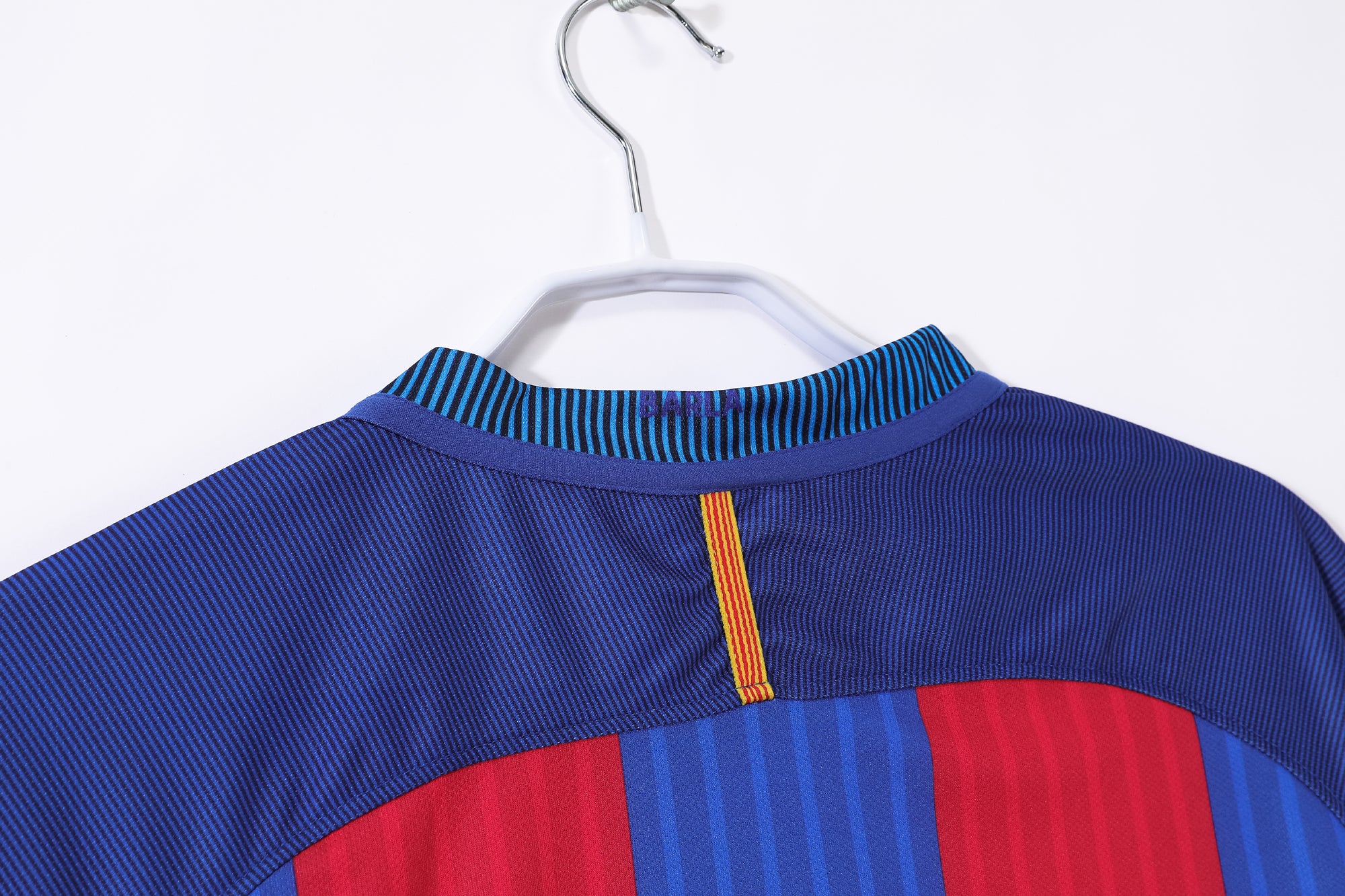 Barcelona 2016/17 (Home Kit)