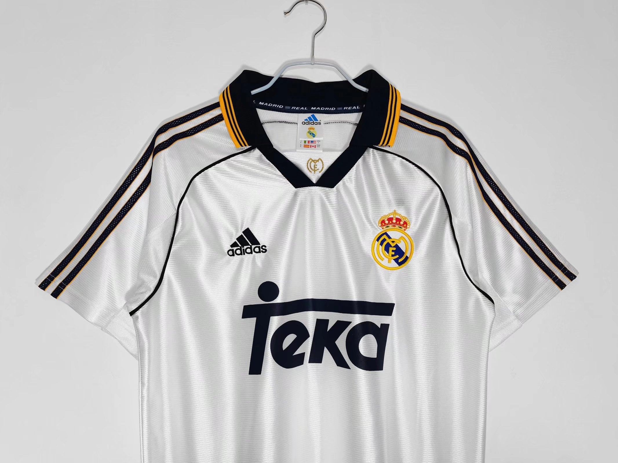 Real Madrid 1998/00 (Home Kit)