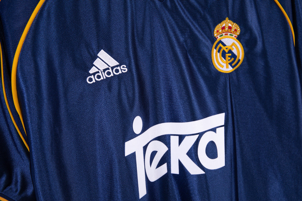 Real Madrid 1998/00 (Away Kit)