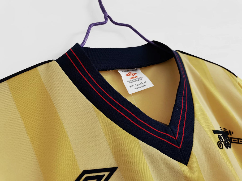 Arsenal 1983/86 (Away Kit)